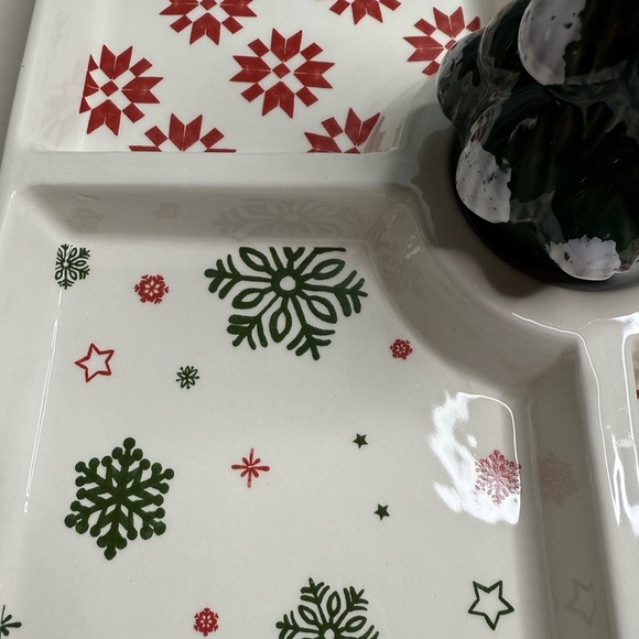 Festive Holiday Serving Platter with Tree Accent - Picture 1 of 1